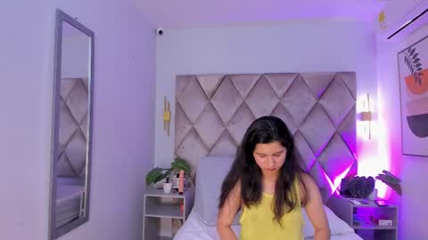 Snapshot of lucianasmith_ chatting on 12, 3, 2025 Luci online show from 12, 3, 2025