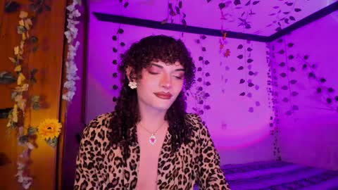 Snapshot of lucianromeo17 chatting on 29, 3, 2026 Lucy or Lucian 3 Come to my social Links3 online show from 29, 3, 2026