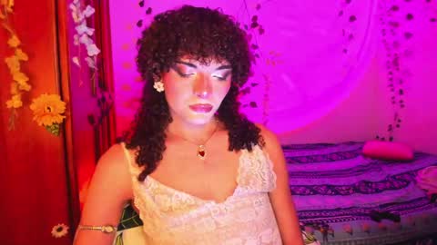 Snapshot of lucianromeo17 chatting on 15, 4, 2026 Lucy or Lucian 3 Come to my social Links3 online show from 15, 4, 2026