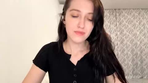 Snapshot of lucibeveridge chatting on 30, 10, 2025 Mary online show from 30, 10, 2025