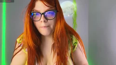 Lucie   online show from 10, 2, 2025