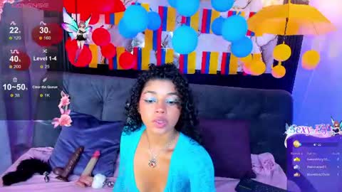 Snapshot of lucie_petite chatting on 21, 6, 2026 Lucie - online show from 21, 6, 2026