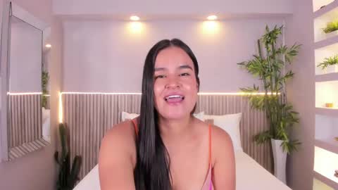 Snapshot of luciemillerr chatting on 23, 4, 2026 lucie online show from 23, 4, 2026