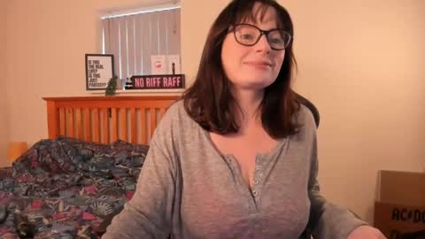 Lucie Winters online show from 21, 12, 2024