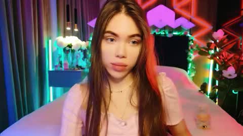 Snapshot of lucifiella chatting on 17, 9, 2025 MimiFors online show from 17, 9, 2025