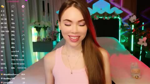 Snapshot of lucifiella chatting on 13, 11, 2025 MimiFors online show from 13, 11, 2025