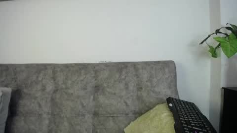 Snapshot of luciiana_lol chatting on 4, 5, 2026 luciiana online show from 4, 5, 2026