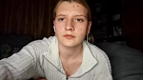 Snapshot of lucileourth chatting on 27, 9, 2025 Monika online show from 27, 9, 2025
