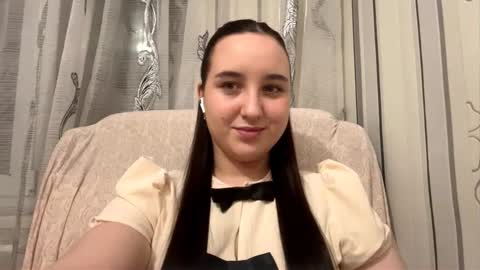 Snapshot of lucindapano chatting on 28, 11, 2025 Sofia online show from 28, 11, 2025