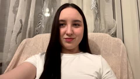 Snapshot of lucindapano chatting on 19, 12, 2025 Sofia online show from 19, 12, 2025