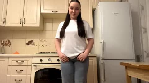 Snapshot of lucindapano chatting on 20, 12, 2025 Sofia online show from 20, 12, 2025