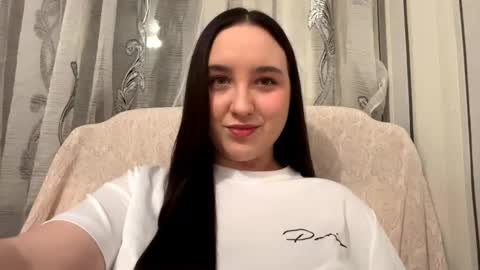 Snapshot of lucindapano chatting on 21, 12, 2025 Sofia online show from 21, 12, 2025