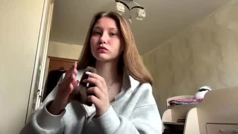 Maya online show from 14, 4, 2026