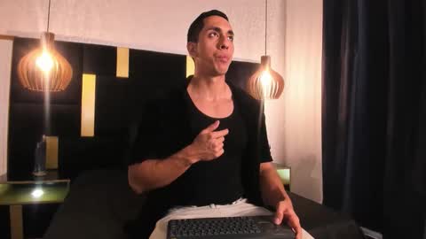 Snapshot of lucio__fox chatting on 21, 4, 2026 Lucio online show from 21, 4, 2026