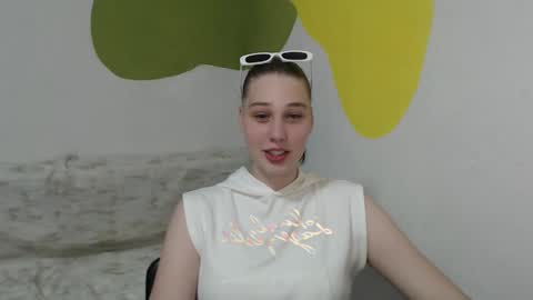 Snapshot of lucky_barbie chatting on 25, 5, 2026 Grace online show from 25, 5, 2026