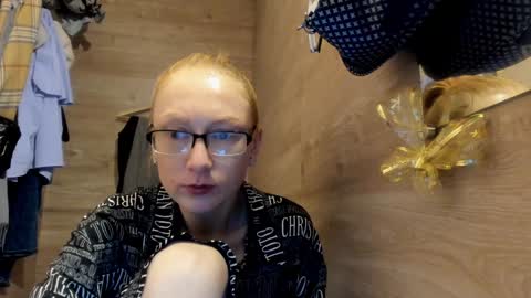 Snapshot of lucky_licky20 chatting on 29, 12, 2024 lucky_licky20 online show from 29, 12, 2024