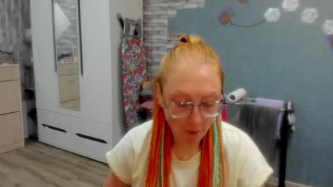 Snapshot of lucky_licky20 chatting on 23, 10, 2025 lucky_licky20 online show from 23, 10, 2025