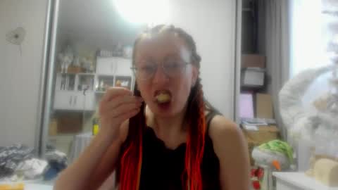 Snapshot of lucky_licky20 chatting on 17, 11, 2025 lucky_licky20 online show from 17, 11, 2025