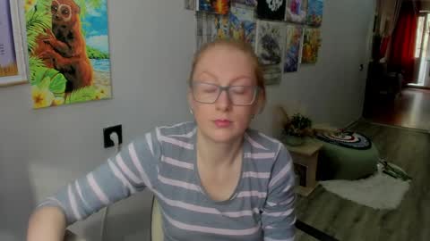 lucky_licky20 online show from 4, 4, 2026