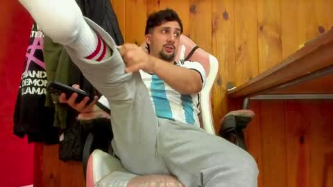 Snapshot of lucky_littlehorse77 chatting on 8, 4, 2026 Luca Lucky online show from 8, 4, 2026