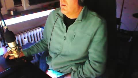Snapshot of luckyfreak1 chatting on 30, 4, 2026 call me Stefan online show from 30, 4, 2026