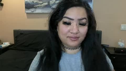 Snapshot of luckylee1992 chatting on 5, 8, 2026 luckylee1992 online show from 5, 8, 2026