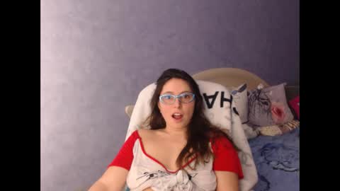 luckylinda23 online show from 4, 2, 2025