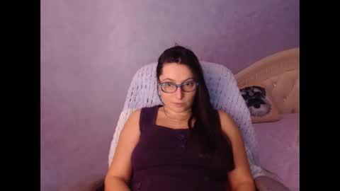 Snapshot of luckylinda23 chatting on 1, 2, 2026 luckylinda23 online show from 1, 2, 2026
