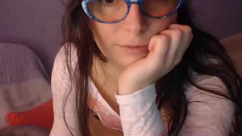 Snapshot of luckylinda23 chatting on 9, 2, 2026 luckylinda23 online show from 9, 2, 2026