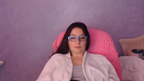 Snapshot of luckylinda23 chatting on 28, 2, 2026 luckylinda23 online show from 28, 2, 2026