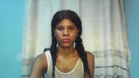 Snapshot of luckymadequeen chatting on 11, 1, 2025 Gloria online show from 11, 1, 2025