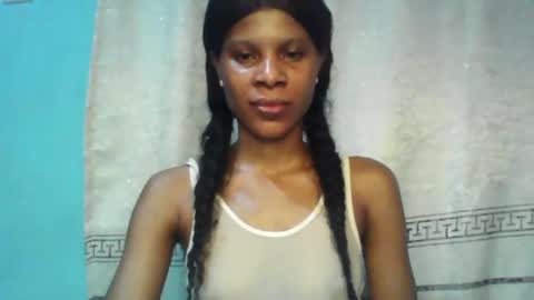 Snapshot of luckymadequeen chatting on 8, 2, 2025 Gloria online show from 8, 2, 2025