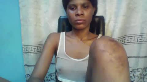 Snapshot of luckymadequeen chatting on 10, 2, 2025 Gloria online show from 10, 2, 2025