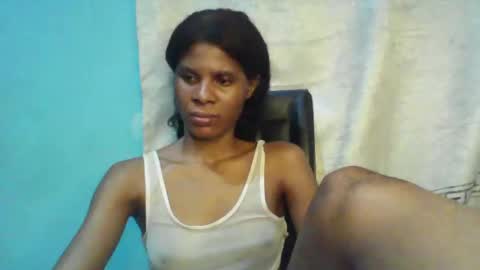 Snapshot of luckymadequeen chatting on 10, 2, 2025 Gloria online show from 10, 2, 2025