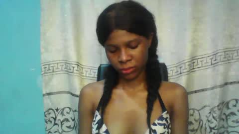 Snapshot of luckymadequeen chatting on 5, 3, 2025 Gloria online show from 5, 3, 2025
