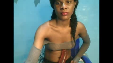 Snapshot of luckymadequeen chatting on 30, 9, 2025 Gloria online show from 30, 9, 2025