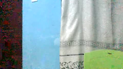 Snapshot of luckymadequeen chatting on 25, 6, 2026 Gloria online show from 25, 6, 2026