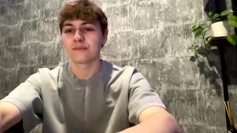 Snapshot of luckymenchik chatting on 15, 12, 2025 Ricky online show from 15, 12, 2025