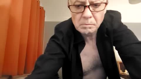 luckypuppy222 online show from 18, 1, 2026