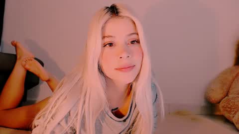 Snapshot of luckysapphire777 chatting on 2, 2, 2025 luckysapphire777 online show from 2, 2, 2025