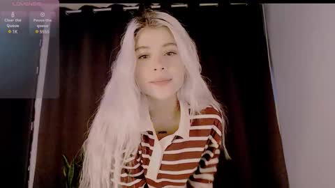 Snapshot of luckysapphire777 chatting on 2, 10, 2025 luckysapphire777 online show from 2, 10, 2025