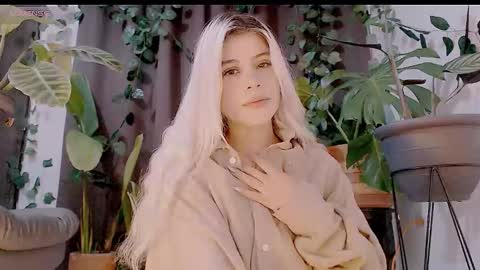 Snapshot of luckysapphire777 chatting on 20, 10, 2025 luckysapphire777 online show from 20, 10, 2025