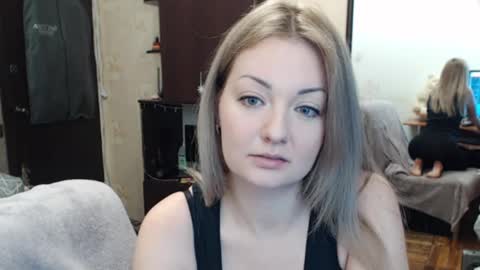 Snapshot of luckyshotgirl chatting on 30, 12, 2024 LuckyShot online show from 30, 12, 2024