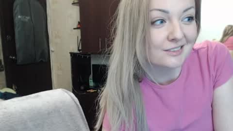 Snapshot of luckyshotgirl chatting on 21, 1, 2025 LuckyShot online show from 21, 1, 2025