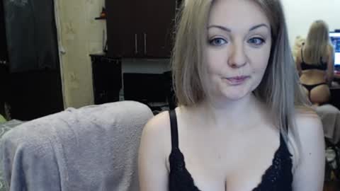 Snapshot of luckyshotgirl chatting on 15, 2, 2025 LuckyShot online show from 15, 2, 2025