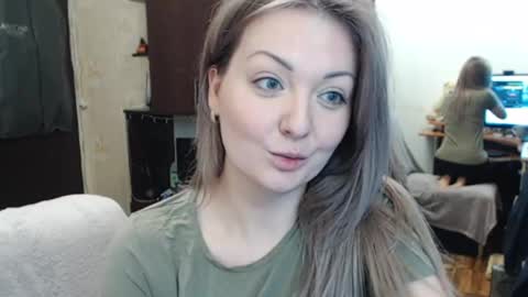 Snapshot of luckyshotgirl chatting on 27, 2, 2025 LuckyShot online show from 27, 2, 2025