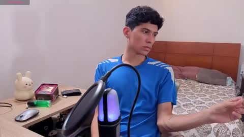 Lu Independent Model online show from 1, 4, 2026