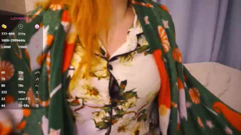 Rinredhead Gloriawith glasses Rayanother glasses online show from 10, 1, 2026