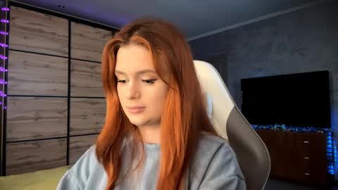 Snapshot of lucretiareisen chatting on 1, 4, 2026 EmmaEmbers online show from 1, 4, 2026