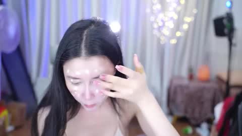 Lucy online show from 23, 12, 2025